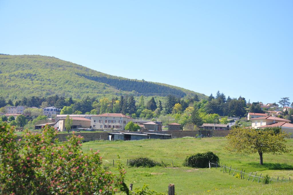 La Bergerie Acomodação com café da manhã Pollionnay Exterior foto